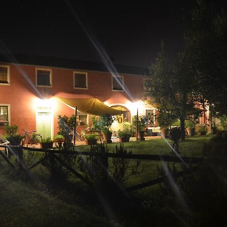 Agriturismo Al Podere Di Rosa ลุคคา ภายนอก รูปภาพ